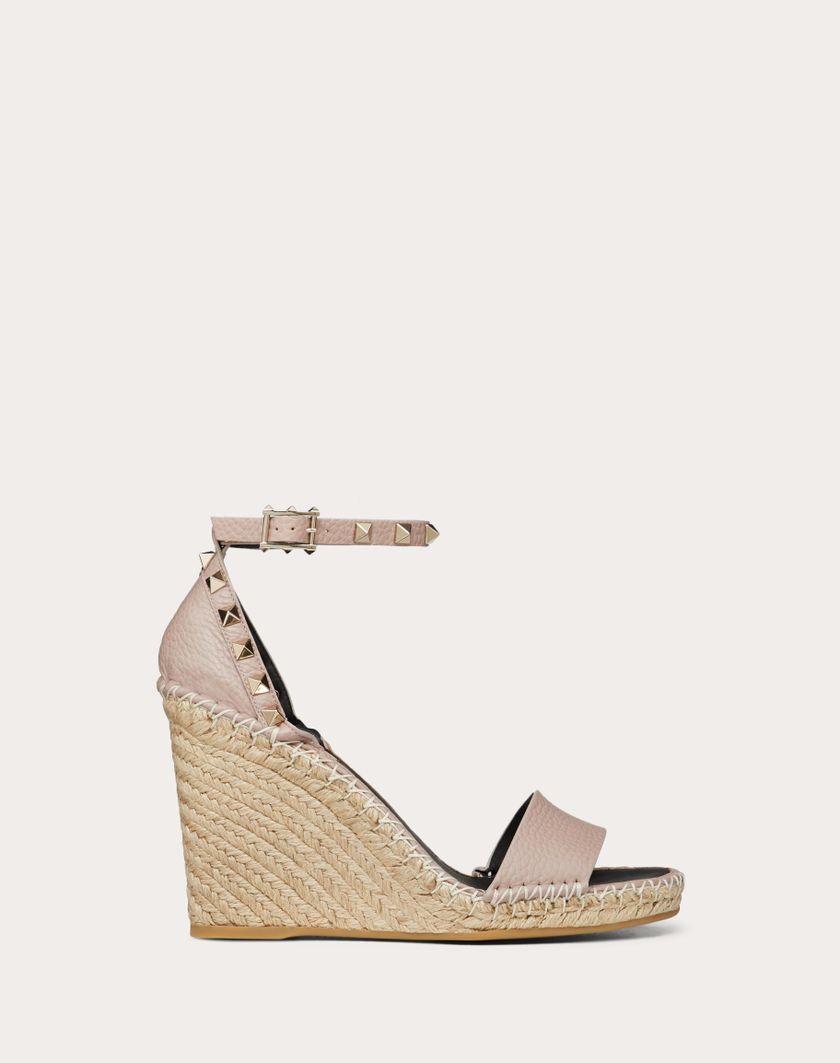 DOUBLE ROCKSTUD GRAINY CALFSKIN WEDGE SANDAL 105 MM - Image 2